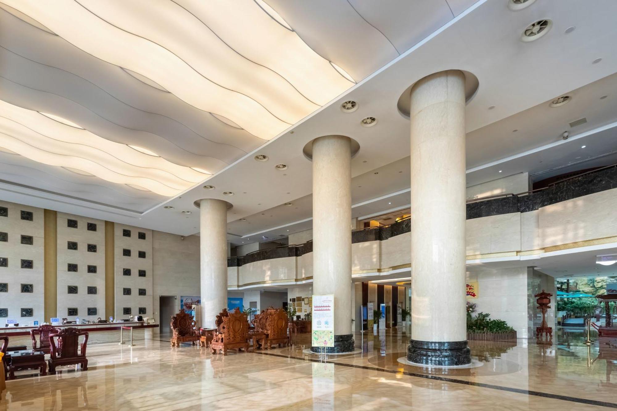 Bliss International Hotel Weihai Exterior foto
